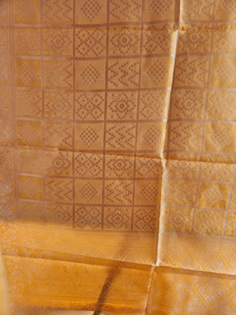 Surmayee Banarasi Dupatta-Yellow Gold